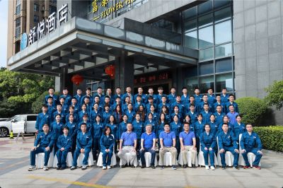 2022年吕氏贵宾会医药“奋斗谱写成长新华章”大学生入职培训举行开营仪式