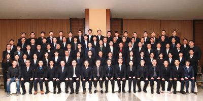 奋楫笃行守初心 踔厉奋发新征程——吕氏贵宾会医药2023年度经营工作会议暨销售先进表彰大会圆满召开